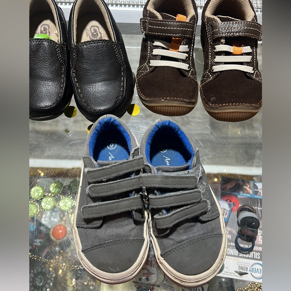 Boys bundle size 6 3 pairs gently used.